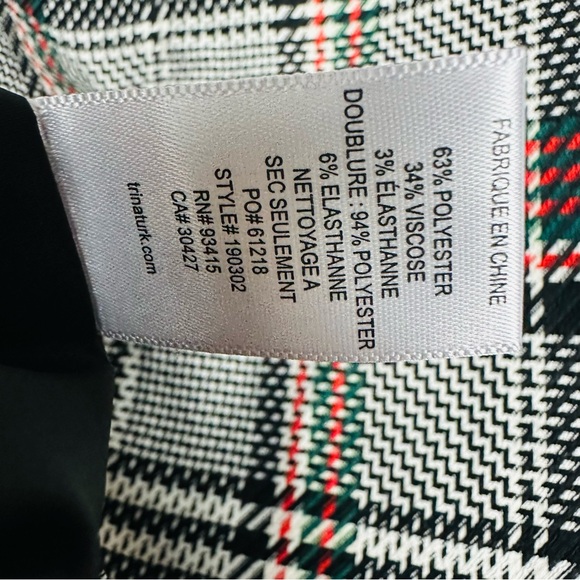 Trina Turk Maleko Short-Sleeve Shift Black and Red Plaid Dress Size 8 - Picture 9 of 11